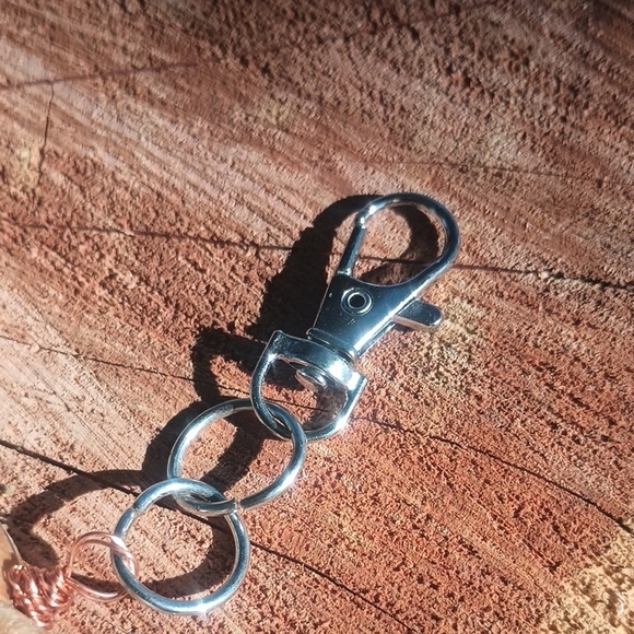 Wooden Heart Keychain - Picture 4 of 6